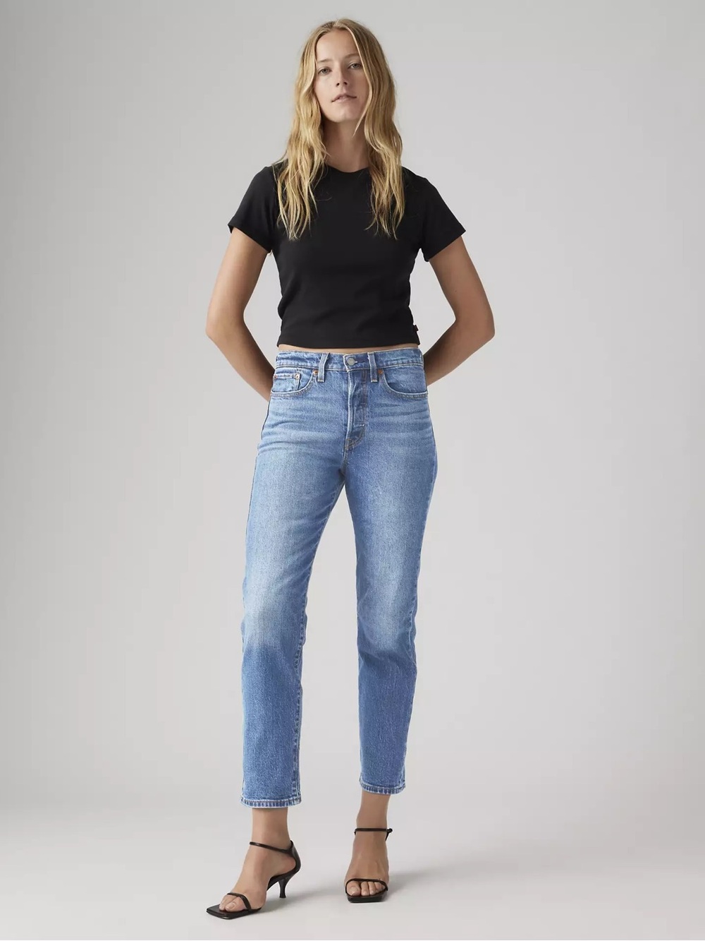 Levi’s Straight Ankle Jeans